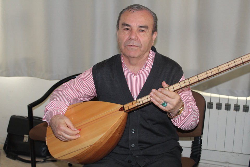 Gel Sen Onu